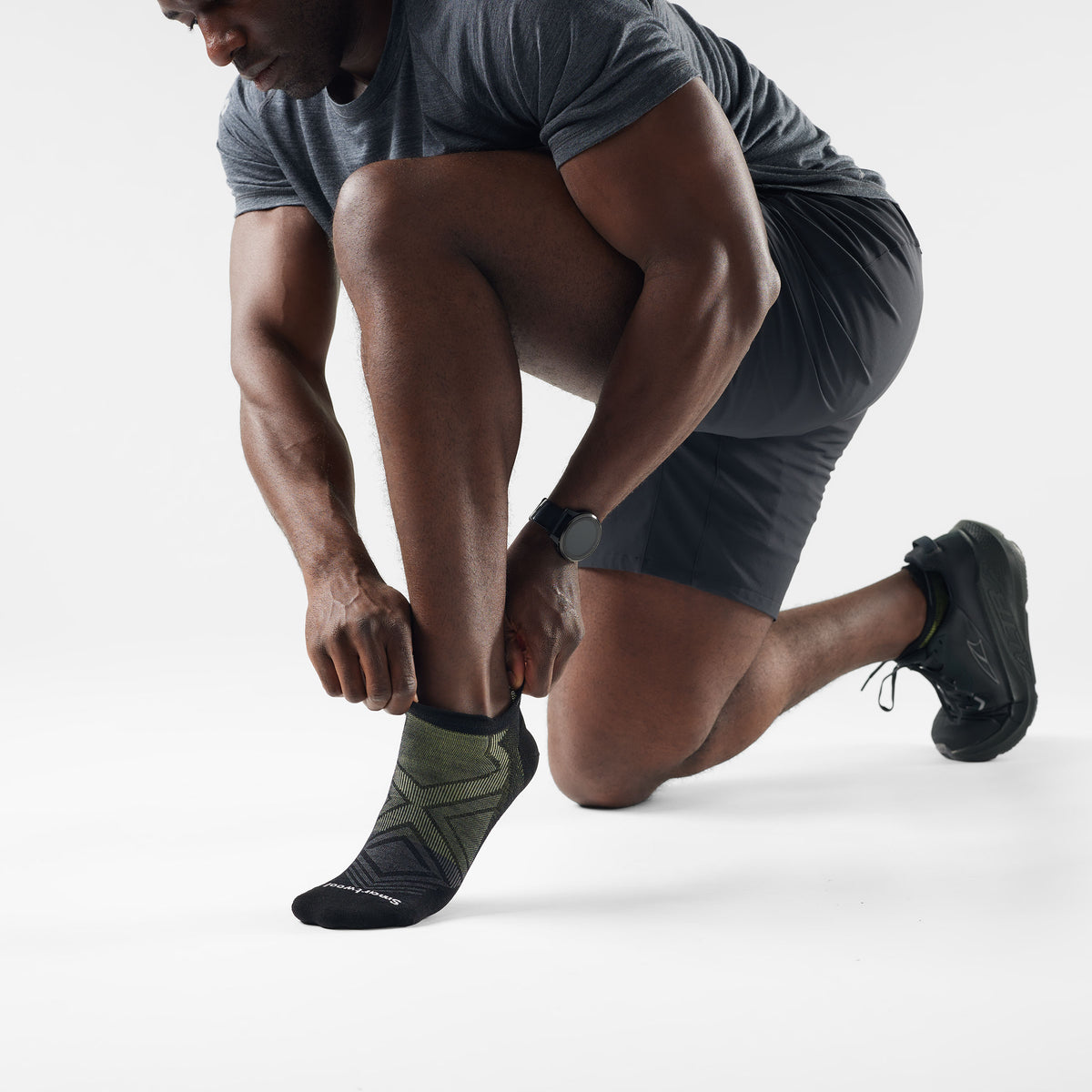 Run Low Ankle Socks Medium Gray - 2