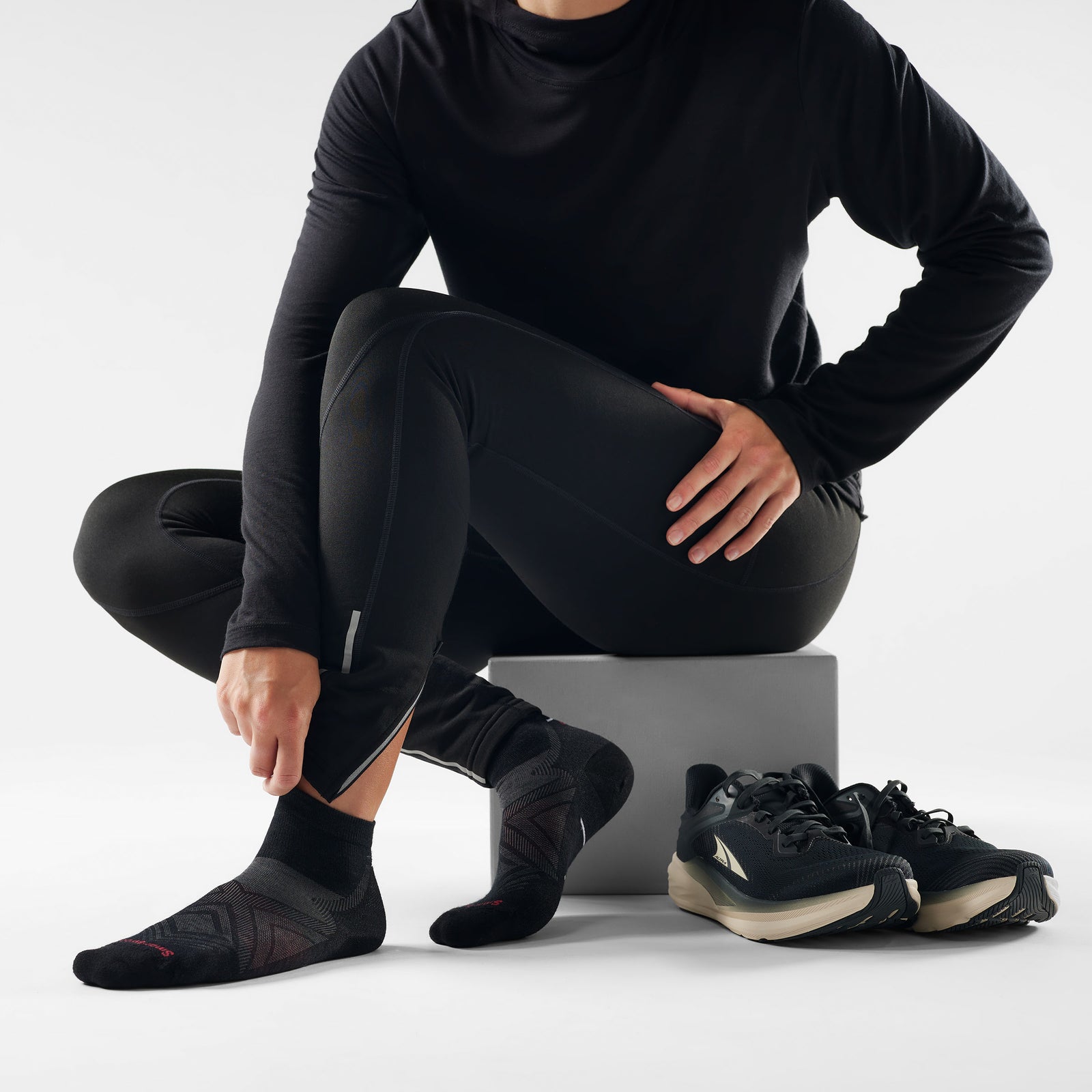 Run Ankle Socks Ash - ver - 2