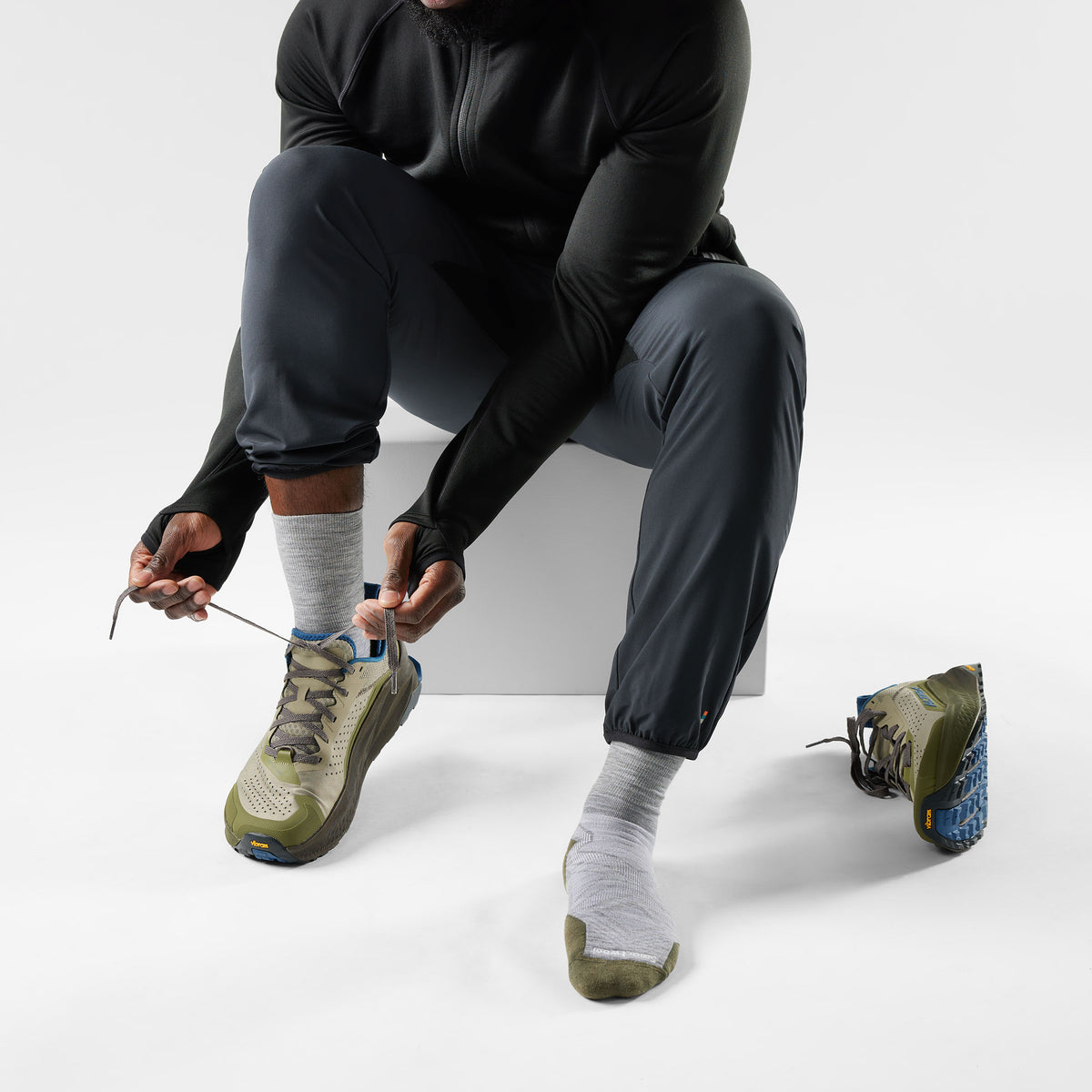 Run Mid Crew Socks Light Gray - 2