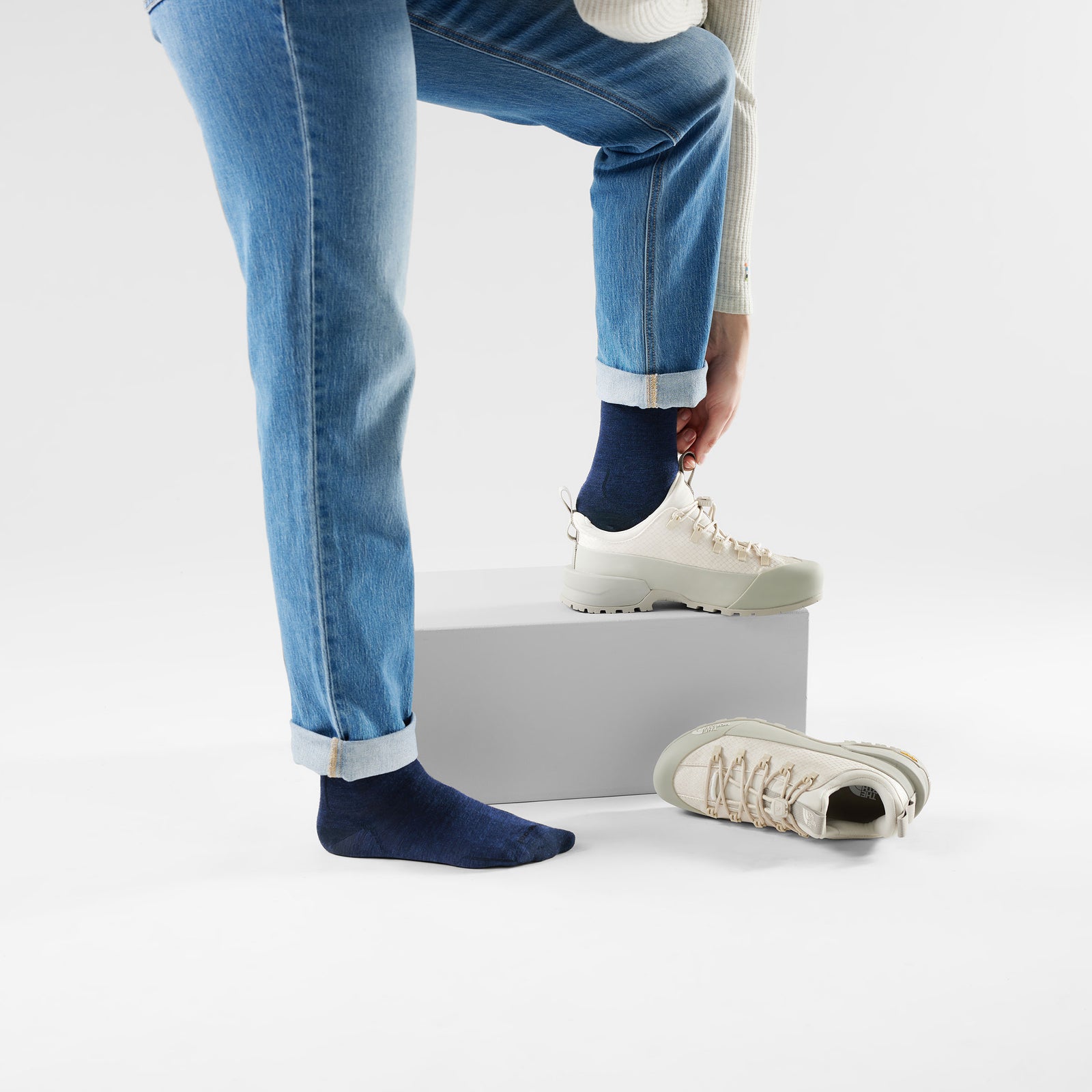 Everyday Anchor Line Crew Socks Light Gray - ver - 2