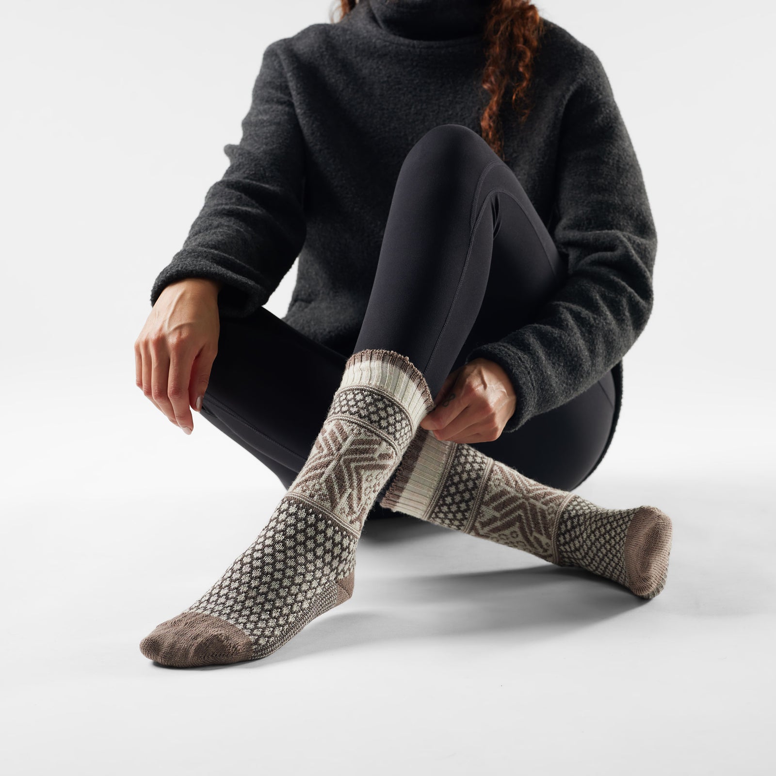 Women's Everyday Cozy Popcorn Snowflake Crew Socks Moonbeam - ver - 2