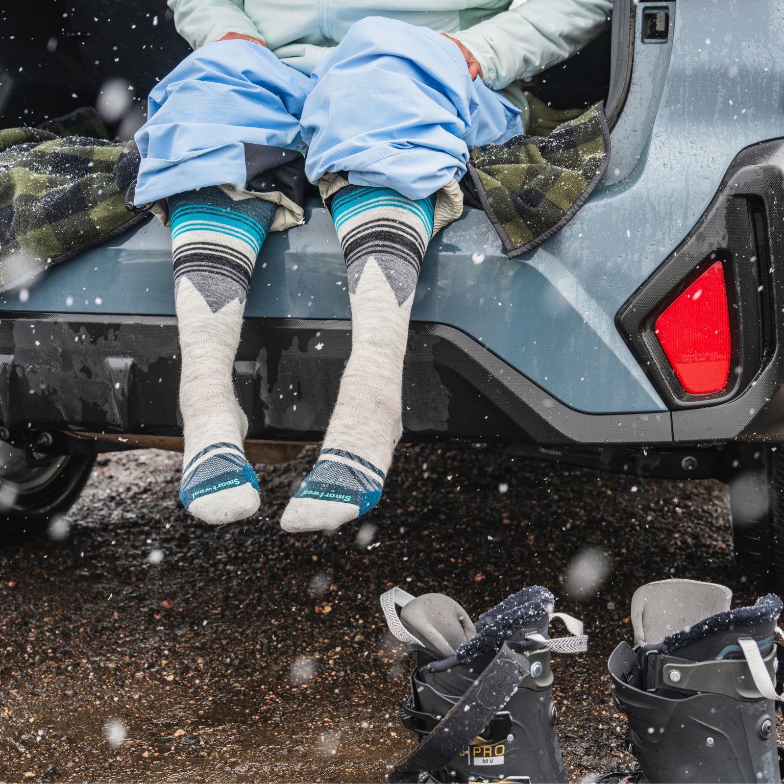 Women's Ski Pattern Over The Calf Socks Ash - ver - 3