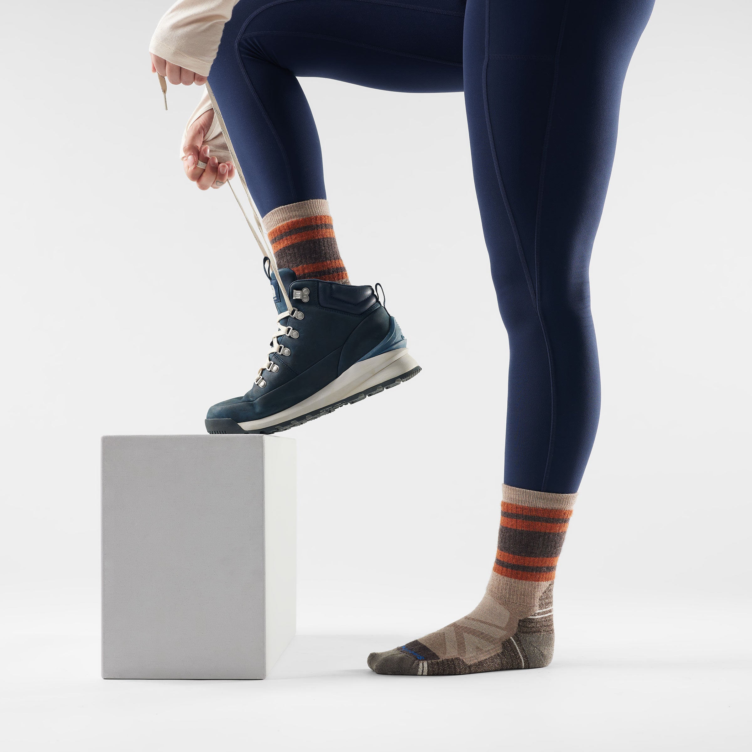 Hike Lolo Trail Crew Socks Fossil
