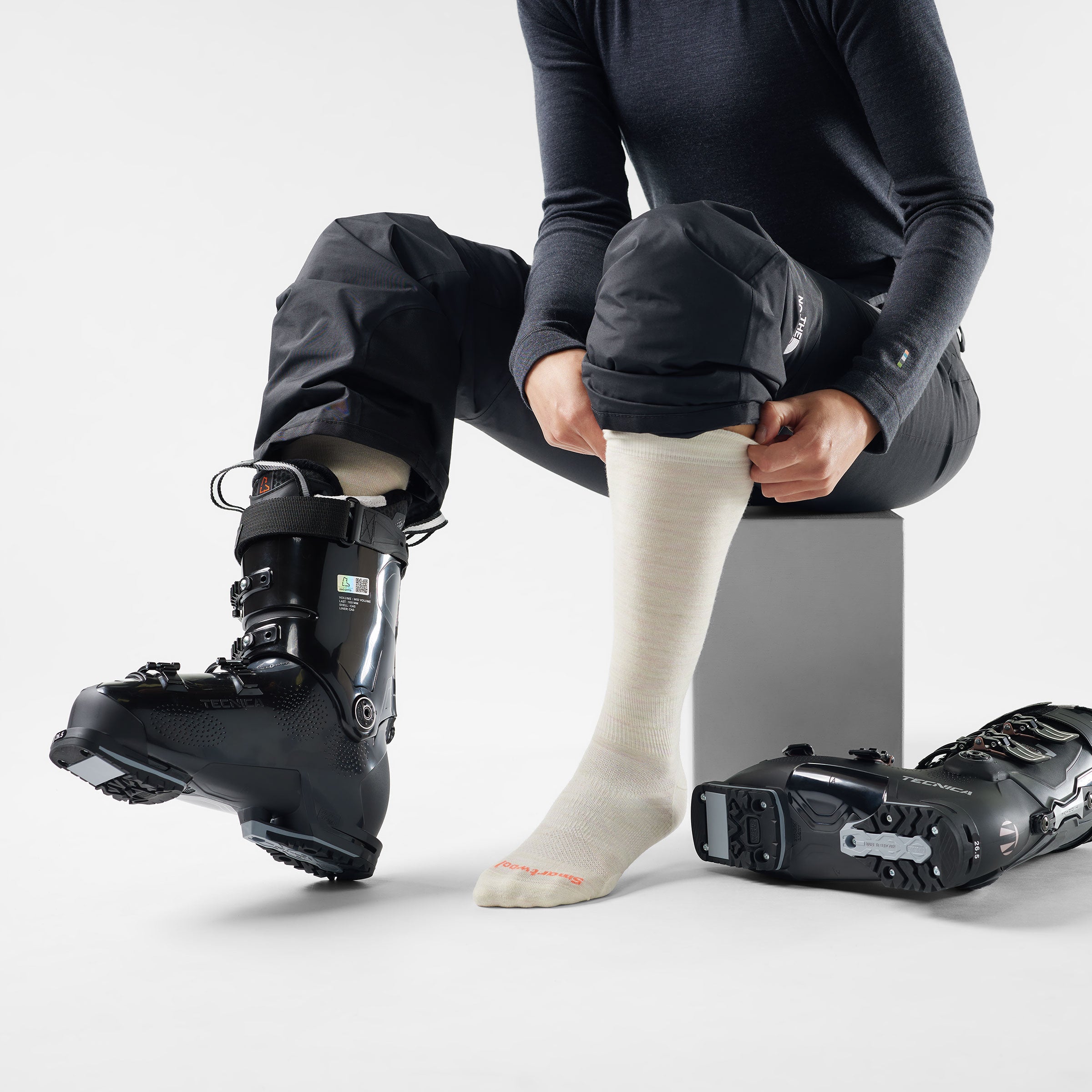 Women's Ski Extra Stretch Over The Calf Socks - Moonbeam