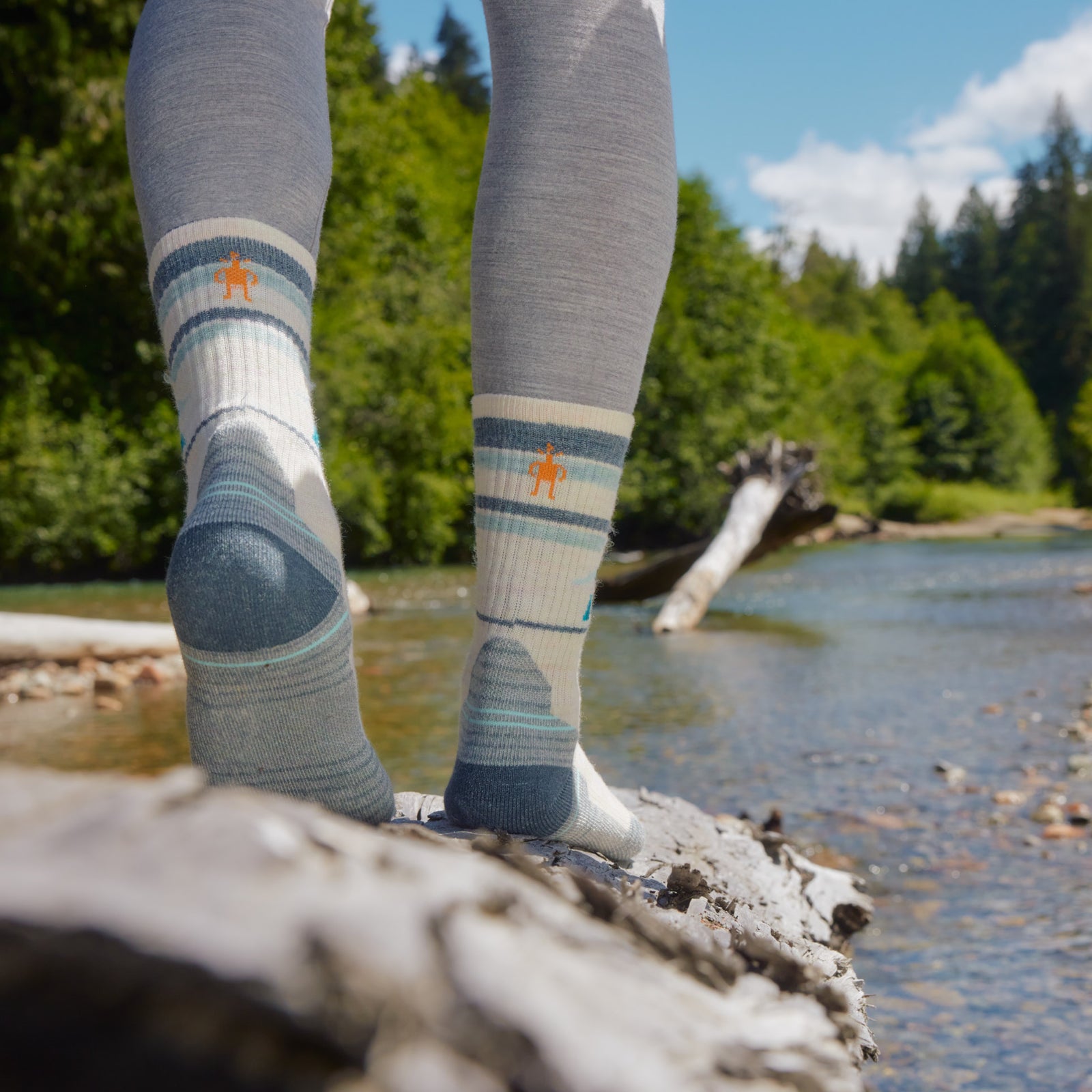 Women's Hike Mountain Moon Crew Socks Deep Navy - ver - 2