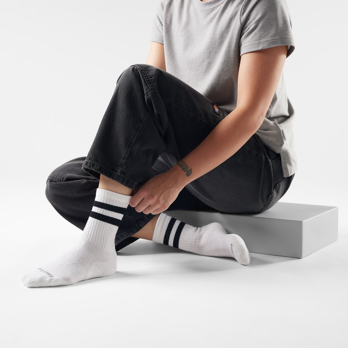 Everyday Athletic Striped Crew Socks White - 2