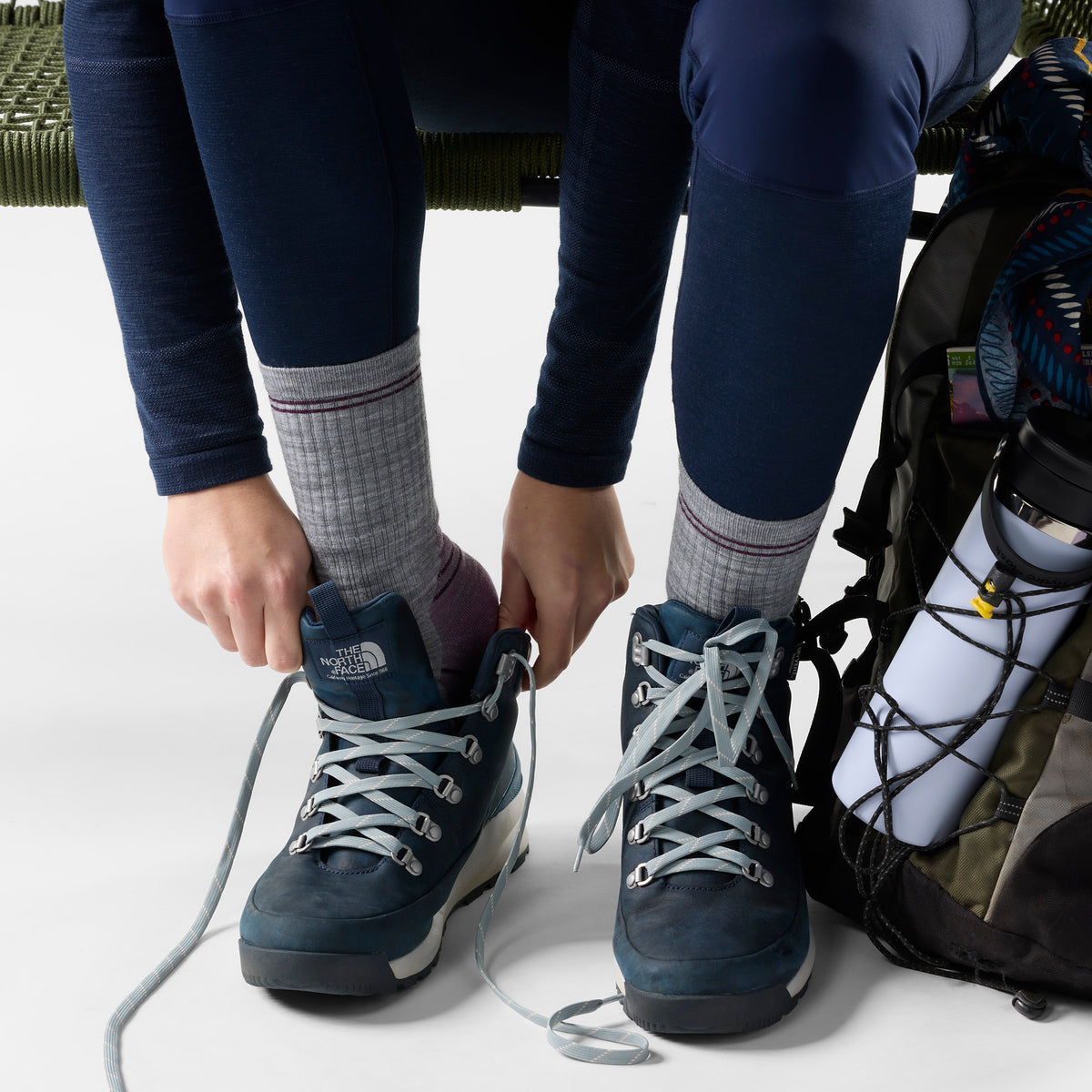 Women's Hike Mid Crew Socks Medium Gray - ver - 2