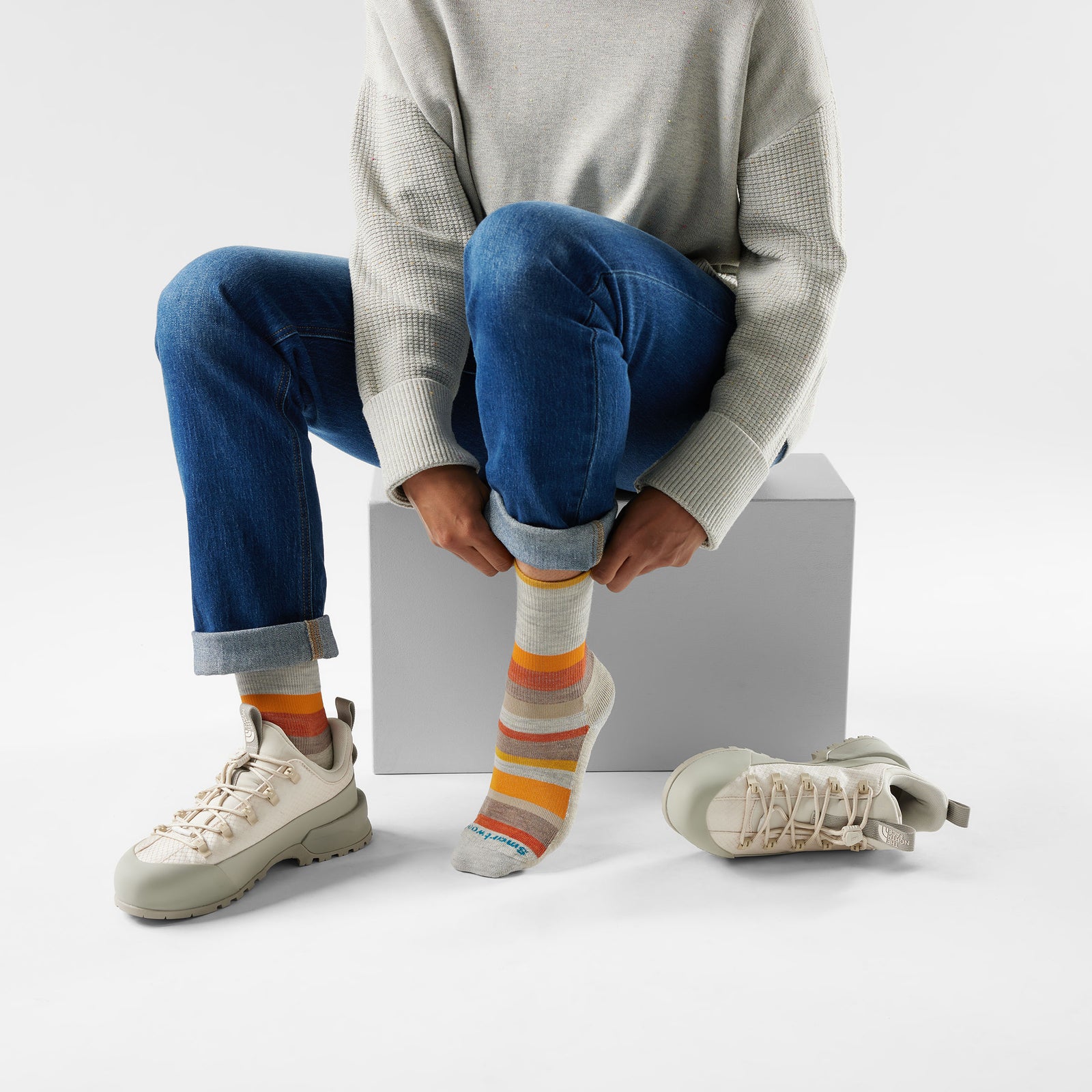 Women's Everyday Multi-Stripe Crew Socks Ash - ver - 2