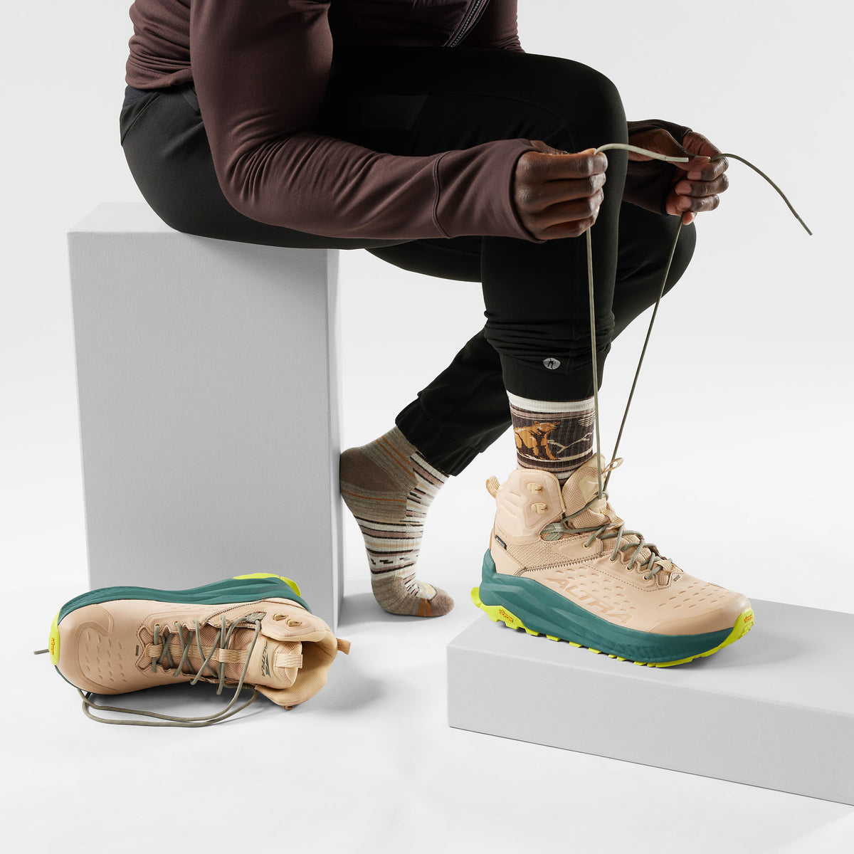Hike Bear Stripe Mid Crew Socks Ash - 2