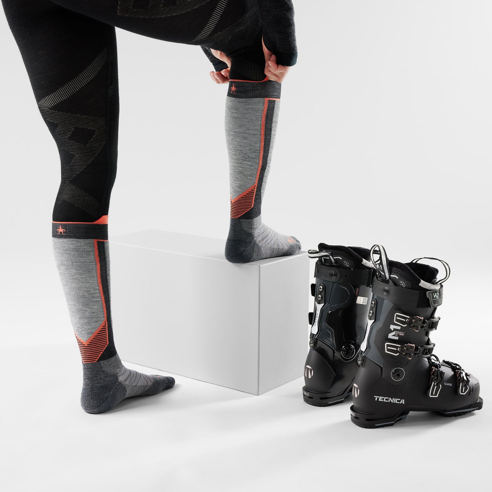 Intraknit™ Women's Ski Over The Calf Socks Medium Gray - ver - 2