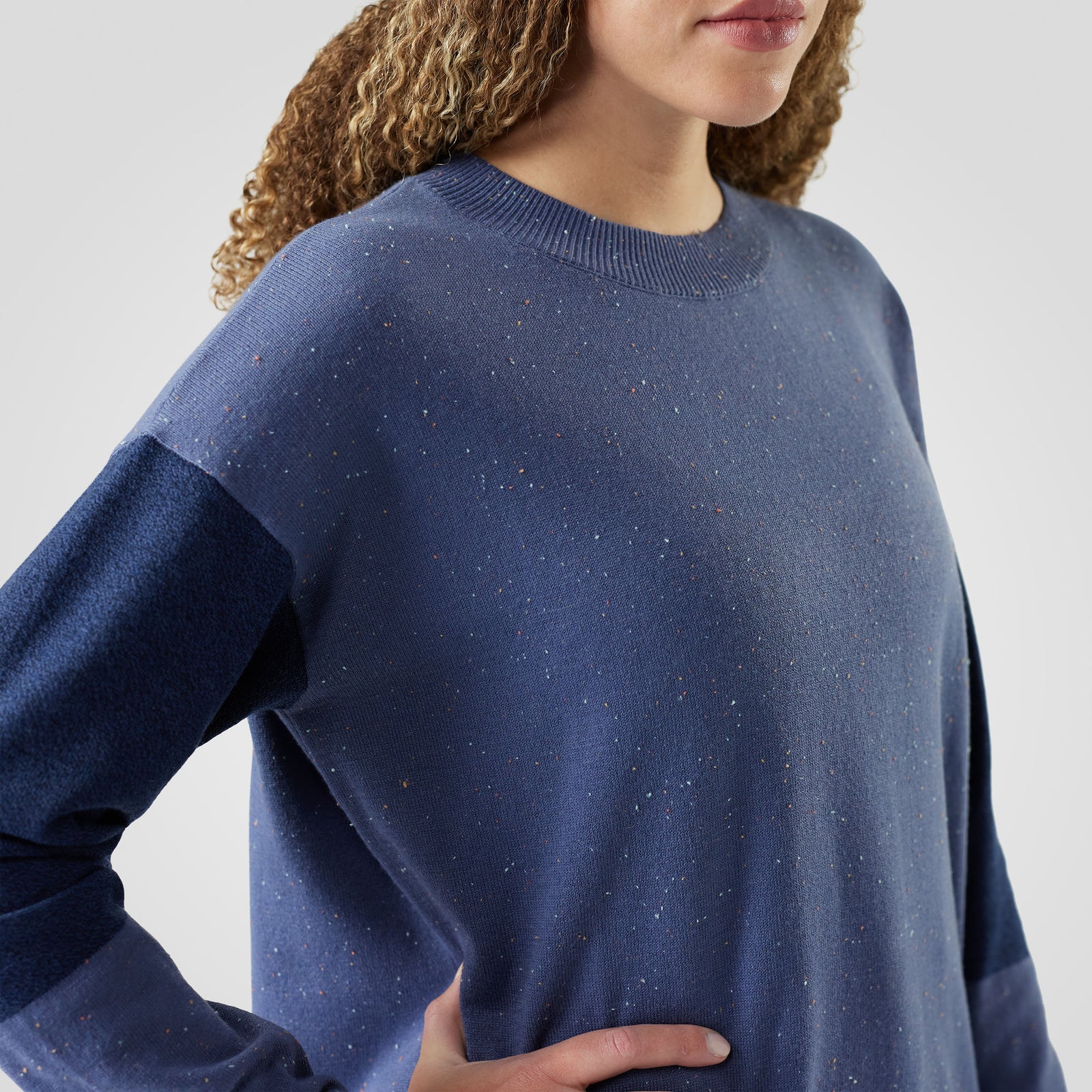 Women's Edgewood Crew Sweater Arctic Green - ver - 3