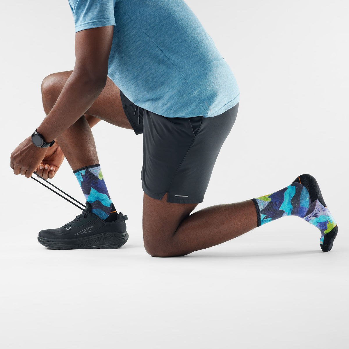 Trail Run Summit Sector Print Crew Socks Nightfall Blue - 2