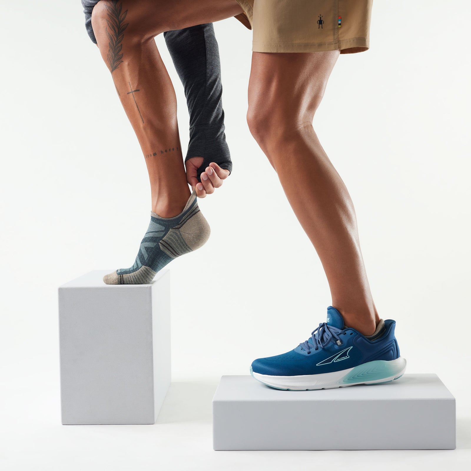 Hike Low Ankle Socks Twilight Blue - ver - 2