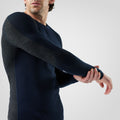 Haut de base thermal à encolure ronde et contraste de couleurs Intraknit™ Merino pour hommes  - voir - 3